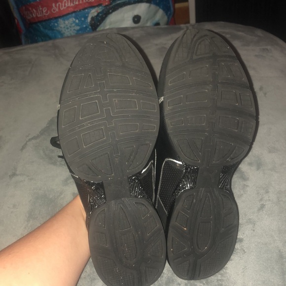 Puma Sneakers - Picture 2 of 9